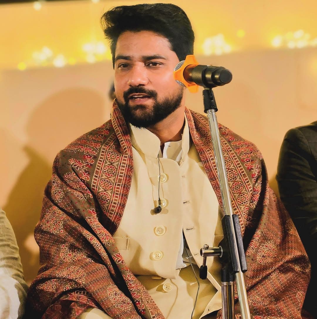Faizan Ilahi, Sufi singer, during a live performance.